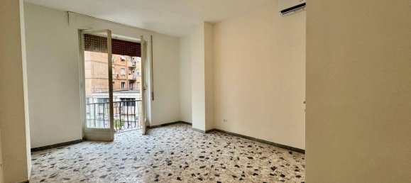 3 Schlafzimmer Wohnung in Mantua, Italy, Nr. 381843 8