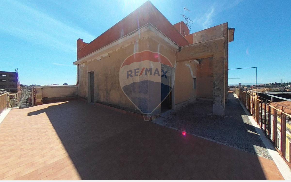 3 غرف نوم بانتهاوس في Catania, Italy رقم 329275