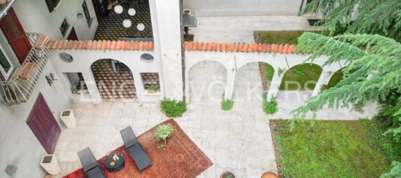 6 bedrooms Villa in Brescia, Italy No. 104991 19