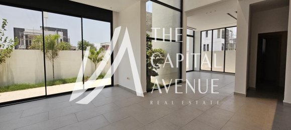 5 bedrooms Villa in Yas Island, UAE No. 31750 25