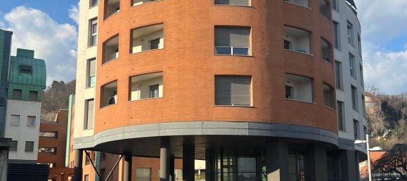 Estudio en Como, Italy No. 319628 15