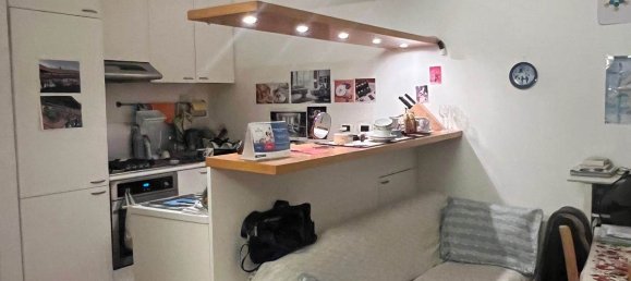 Estudio en Como, Italy No. 319628 3