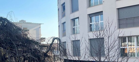 Estudio en Como, Italy No. 319628 12