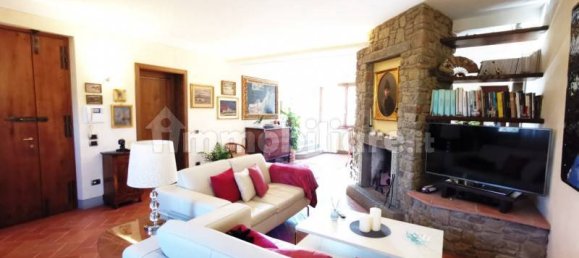 5-Zimmer Villa in Montevarchi, Italy, Nr. 76483 8