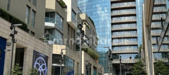 1 bedroom Apartment in Milan, Italy No. 381257 2