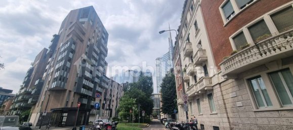 1 bedroom Apartment in Milan, Italy No. 381257 10
