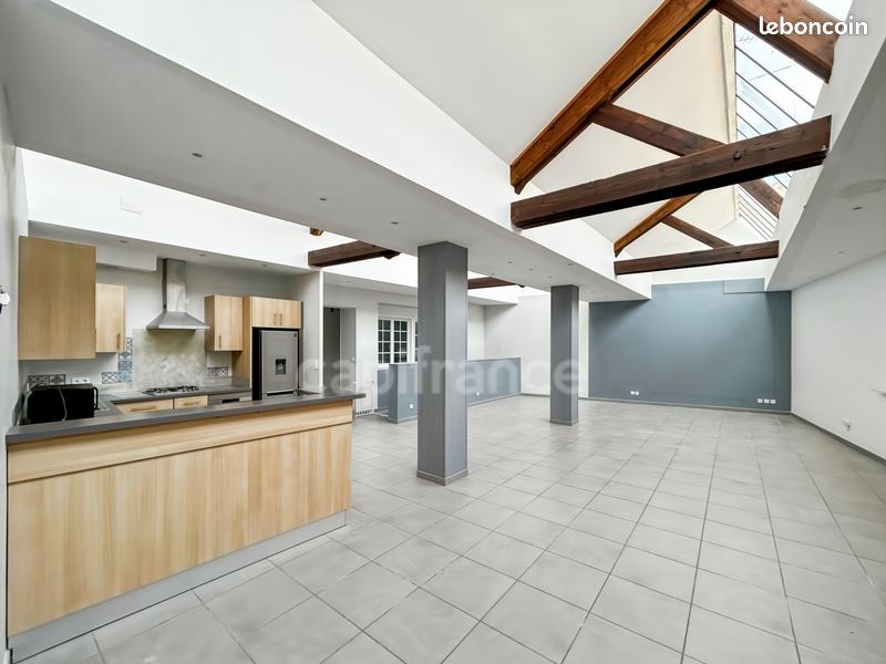 4 bedrooms Apartment in Le Creusot, France No. 205106