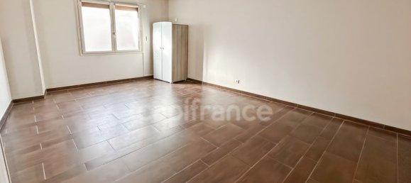 4 bedrooms Apartment in Le Creusot, France No. 205106 6