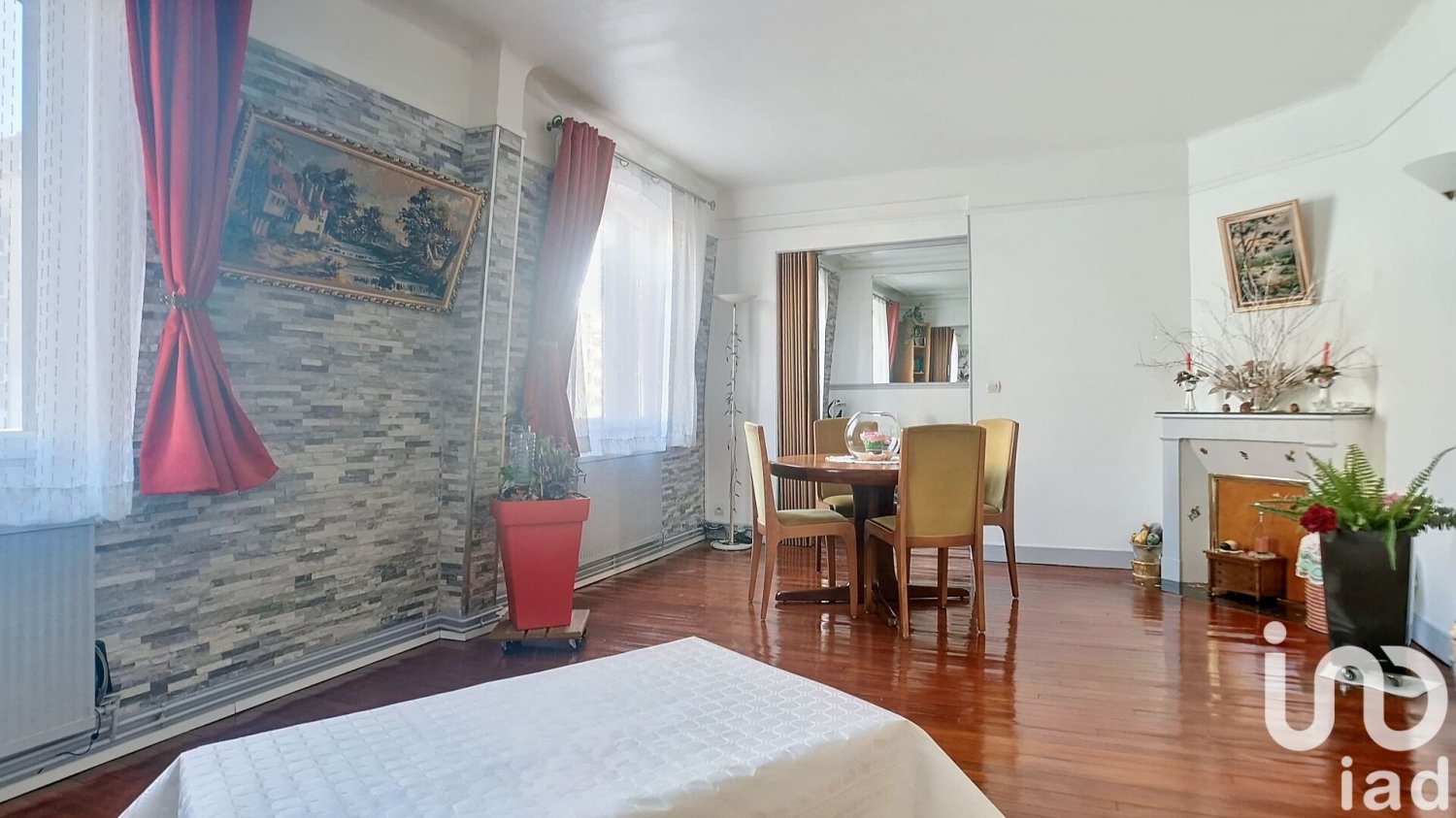 Apartamento de 3 dormitorios en Suresnes, France No. 316786