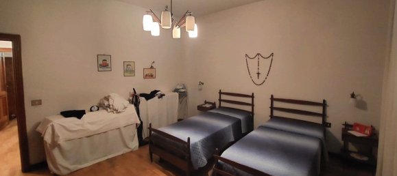 6 chambres Maison à Prato, Italy No. 352599 11