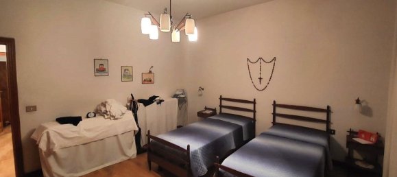 6 chambres Maison à Prato, Italy No. 352599 10