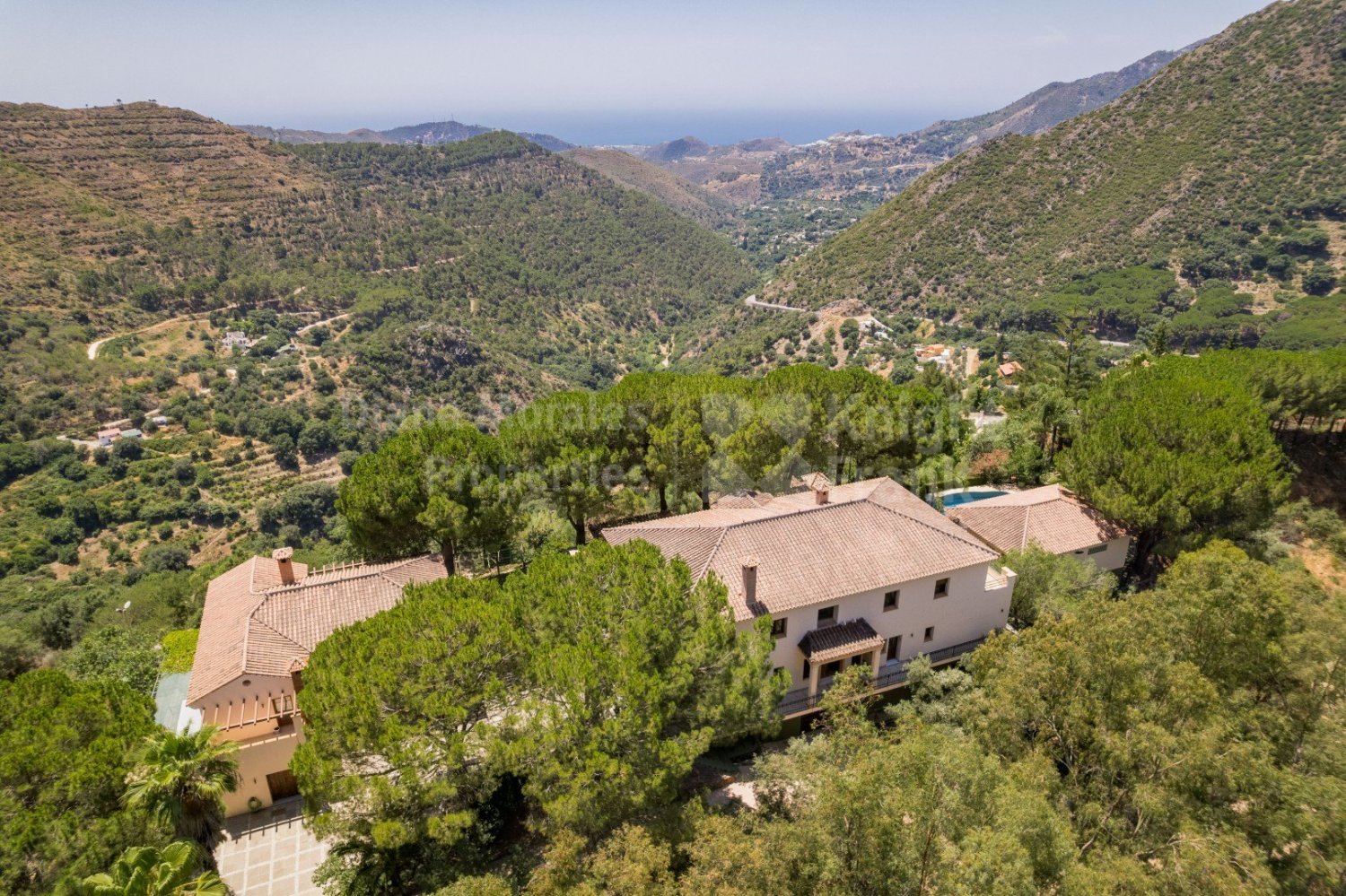 Замки и поместья с 9 спальнями в Охен, Испания № 243583