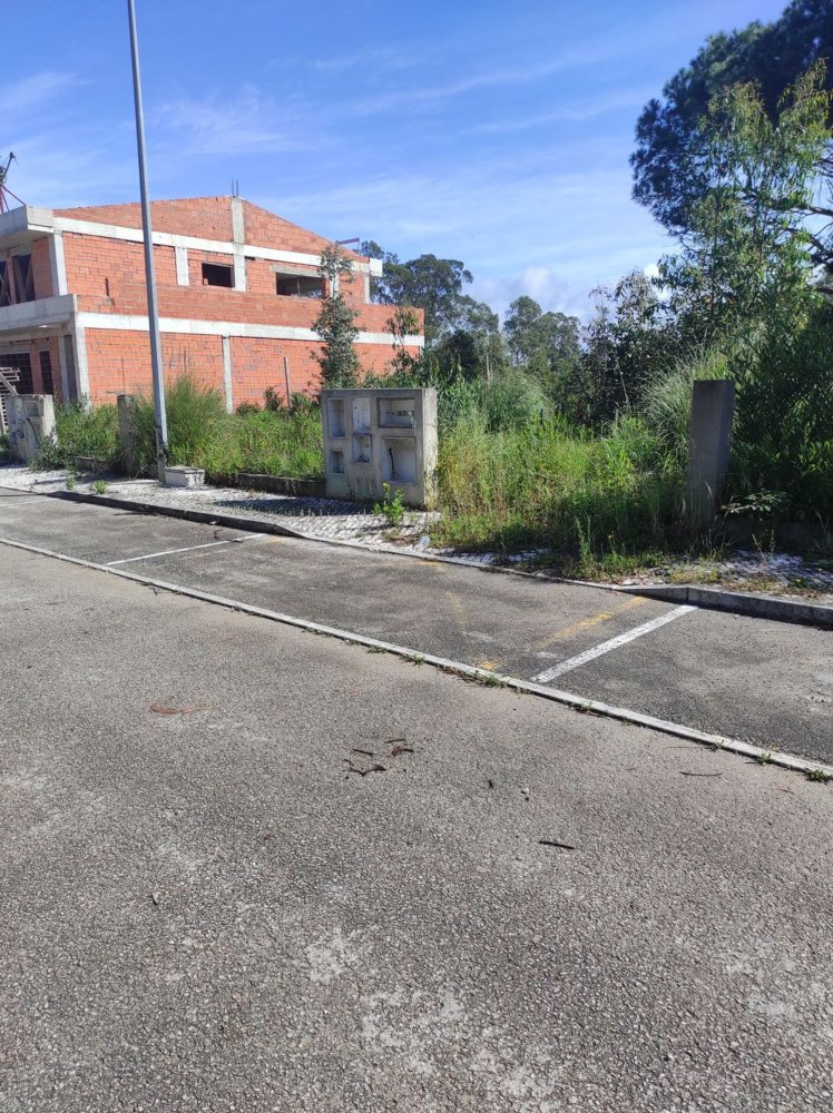  Land in Sesimbra, Portugal No. 313851