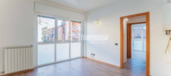 1 bedroom Apartment in Milan, Italy No. 319915 2