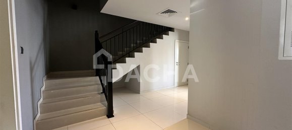 Таунхаус с 3 спальнями в Дубай, ОАЭ № 27631 8