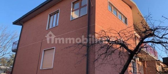 2 Schlafzimmer Villa in Senago, Italy, Nr. 327600 3