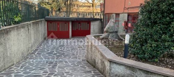 2 Schlafzimmer Villa in Senago, Italy, Nr. 327600 2