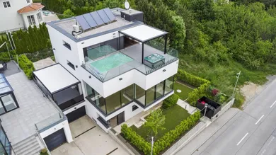 Вилла с 6 комнатами в Клоштернойбург, Австрия № 215982