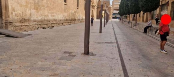 65m² Commercial property in Alicante, Spain No. 84088 2