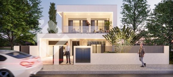 4 Schlafzimmer Haus in Seixal, Portugal, Nr. 14178 7