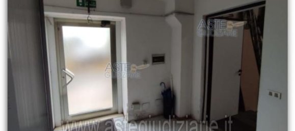 Квартира с 5 комнатами в Чистерна Ди Латина, Италия № 290118 34