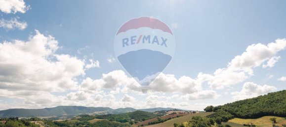 28631m² Land in Apiro, Italy No. 356208 2