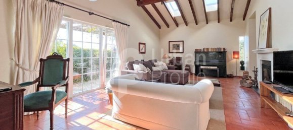 3 bedrooms Villa in Colares, Portugal No. 49372 2