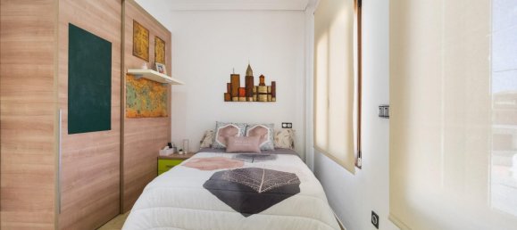 3 bedrooms House in Alicante, Spain No. 131482 18