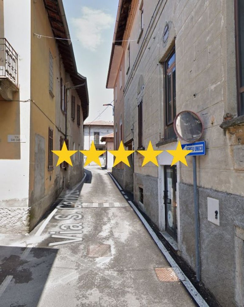 4غرفة شقة في Sumirago, Italy رقم 182600