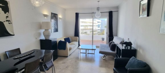 Apartamento de 2 dormitorios en Marbella, Spain No. 44963 11
