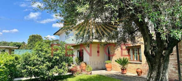 Villa de 3 dormitorios en Montebelluna, Italy No. 323275 5