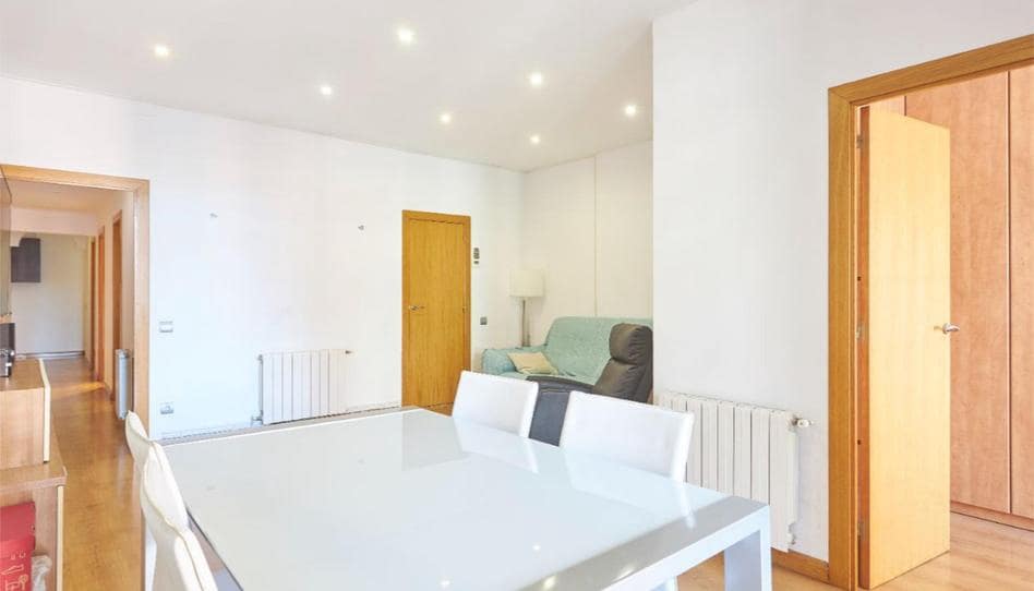 3 bedrooms Apartment in Eixample, Spain No. 239770