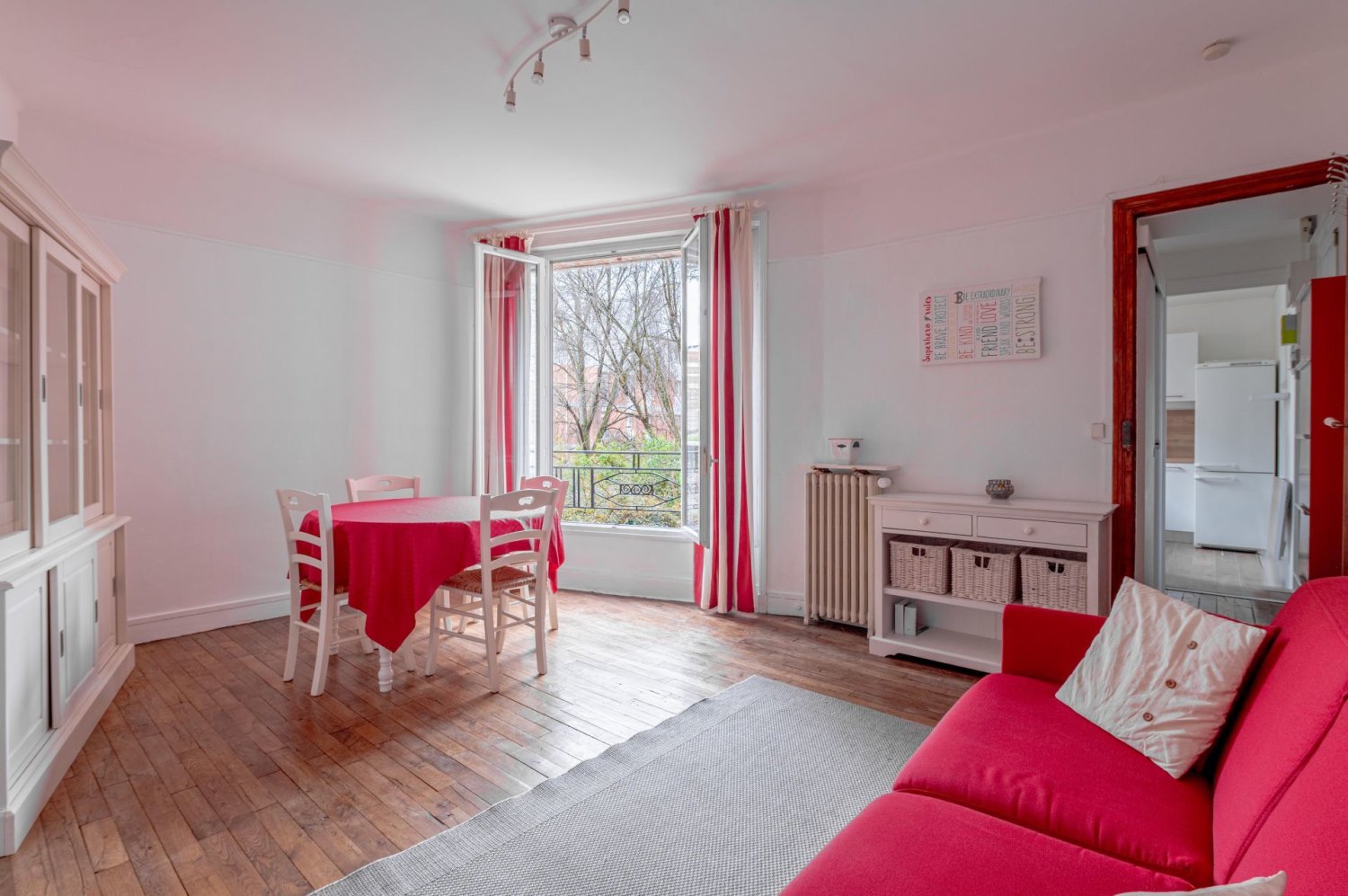 Apartamento de 1 dormitorio en Paris, France No. 170255