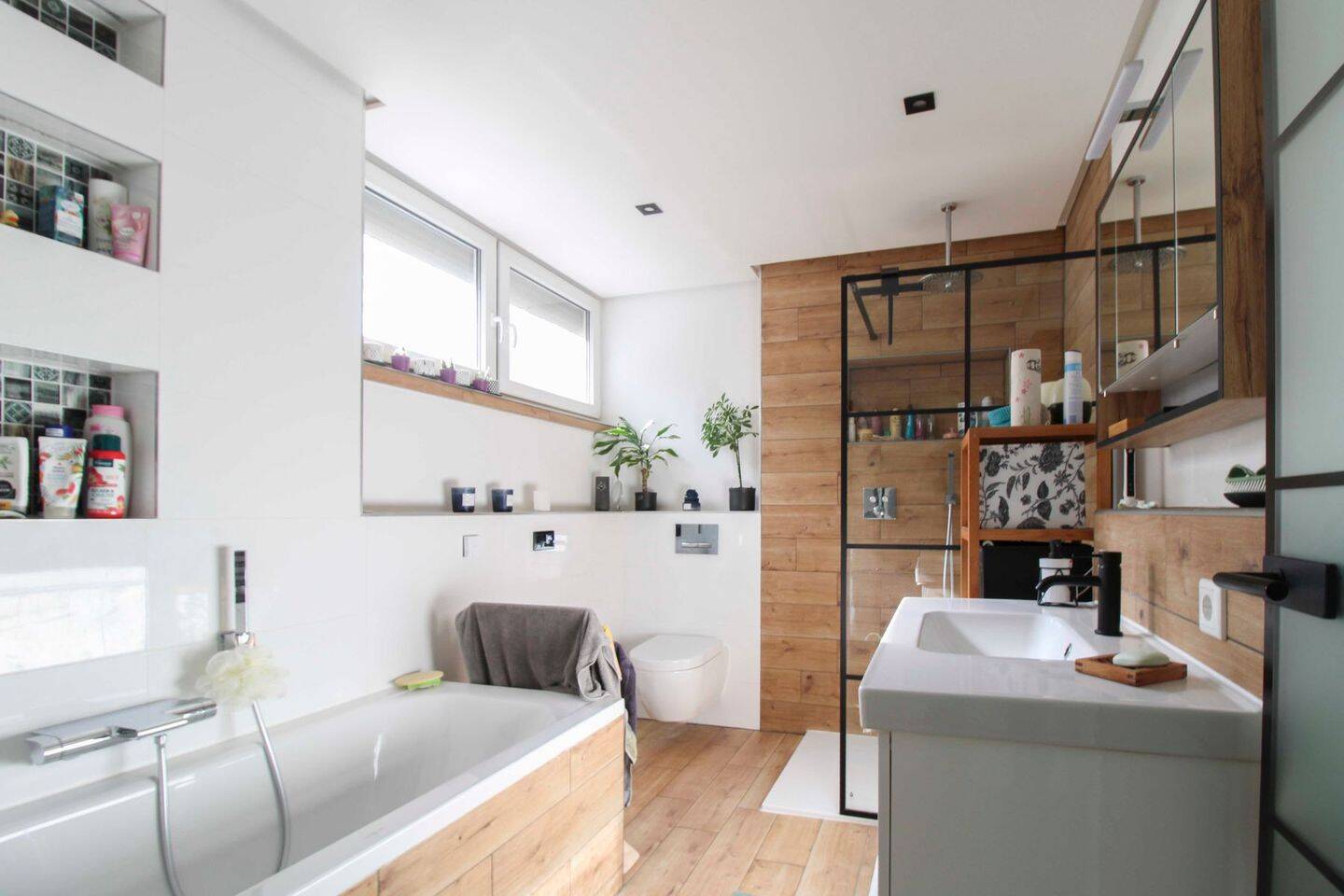 6 chambres Maison à Kassel, Germany No. 318900