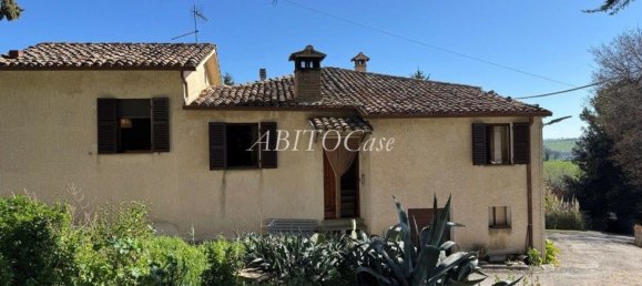 7 rooms Castles in Arcevia, Italy No. 8818 5