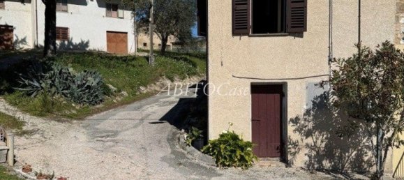 7 rooms Castles in Arcevia, Italy No. 8818 4