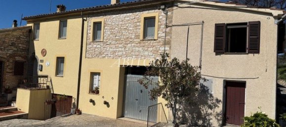 7 rooms Castles in Arcevia, Italy No. 8818 10