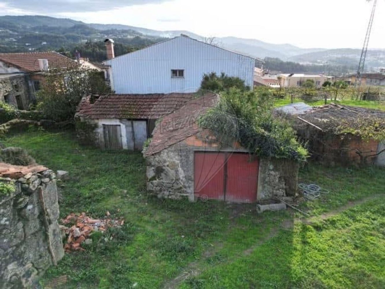  Land in Roge, Portugal No. 304730