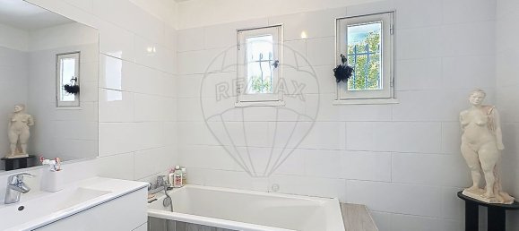 4 bedrooms Villa in Gard, France No. 342213 11