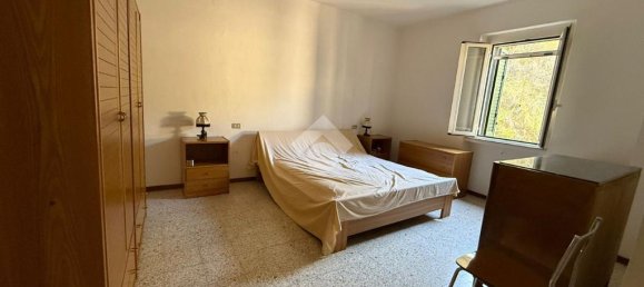 Дом с 4 спальнями в Скеджа э Пашелупо, Италия № 272088 18