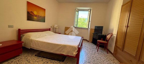 Дом с 4 спальнями в Скеджа э Пашелупо, Италия № 272088 11