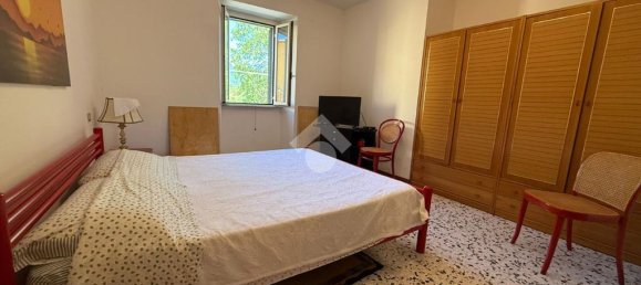 Дом с 4 спальнями в Скеджа э Пашелупо, Италия № 272088 10