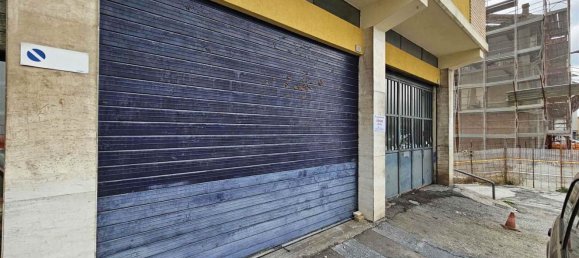 87m² Commercial property in San Severino Marche, Italy No. 87450 2