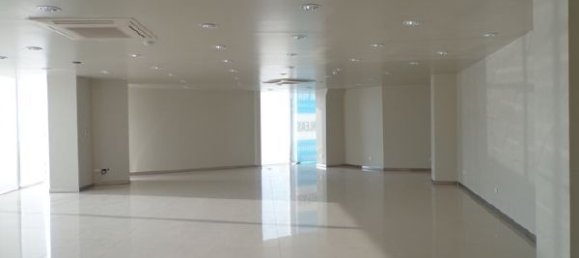 540m² Office in Cau Giay, Vietnam No. 5335 5