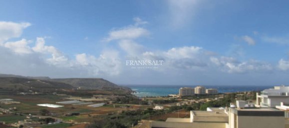 2 bedrooms Penthouse in Manikata, Malta No. 10743 2