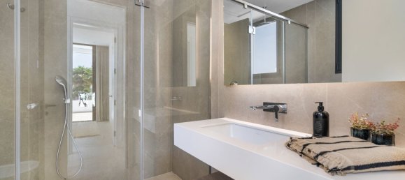 6 bedrooms Villa in Marbella, Spain No. 104326 29