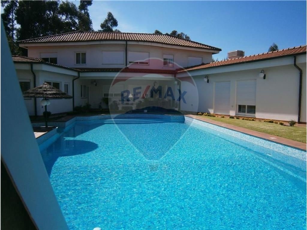 7 غرف نوم فيلا في Maia, Portugal رقم 36699