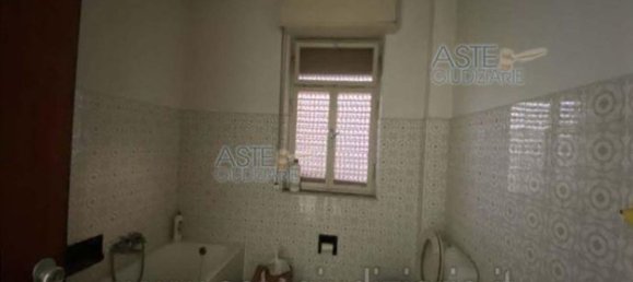 7-salle Appartement à Augusta, Italy No. 40579 10