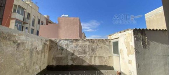 7-salle Appartement à Augusta, Italy No. 40579 12