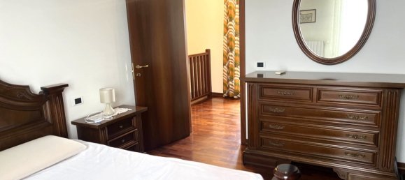 3 Schlafzimmer Doppelhaus in Soliera, Italy, Nr. 320433 17